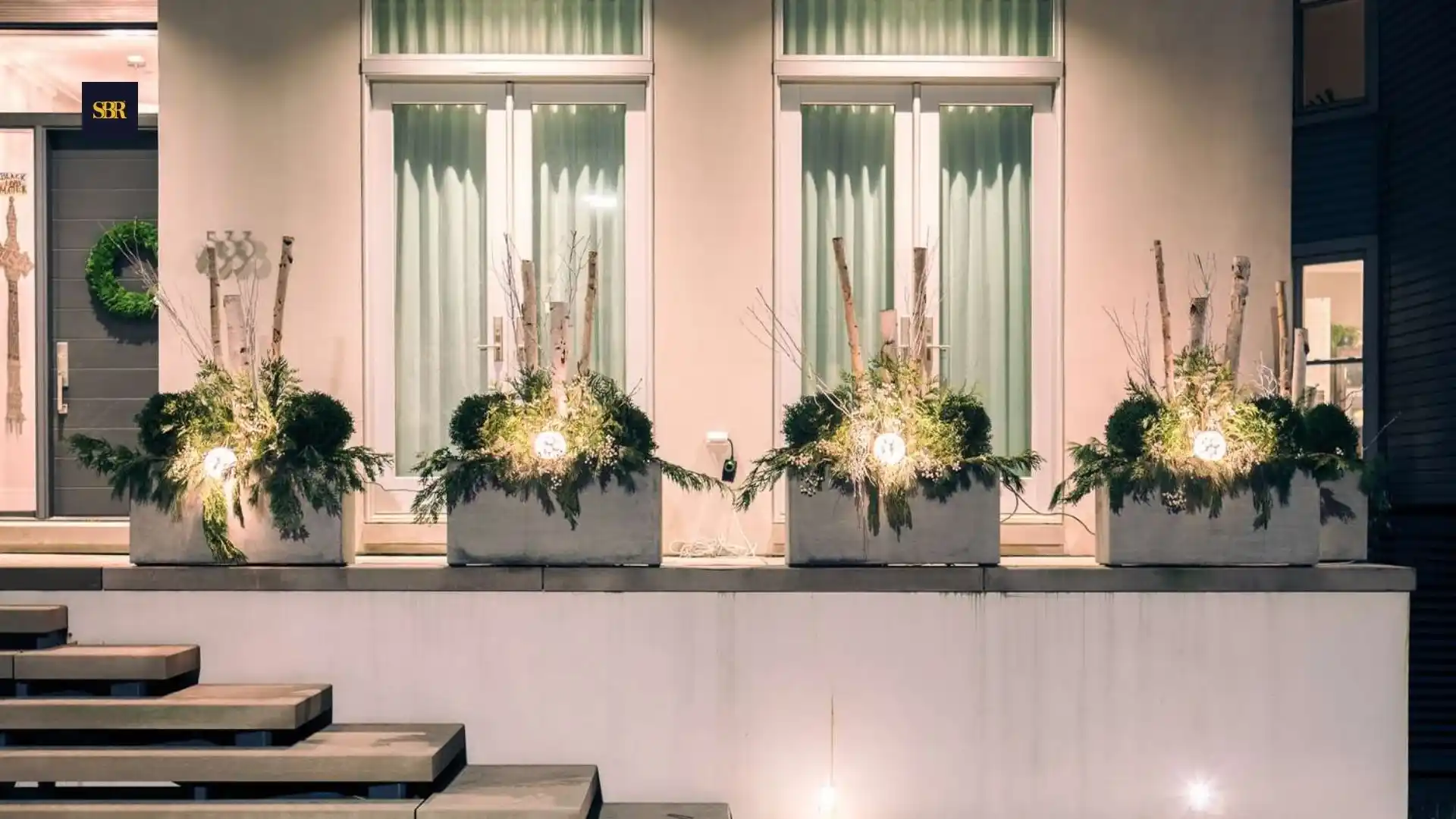 Creative Holiday Lighting Ideas to Make Your Commercial Space More Festive